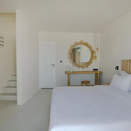 Lyra Sunset דירה פארוס