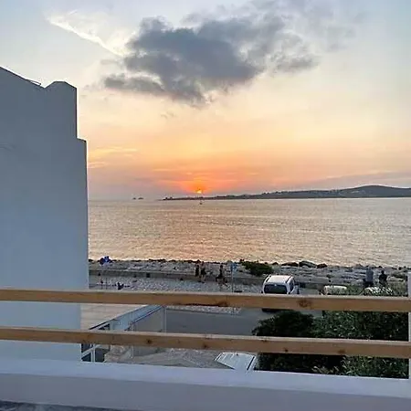 Lyra Sunset Páros